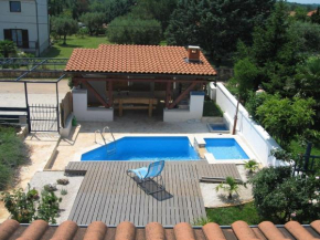 Attractive holiday home in Vabriga with swimming pool